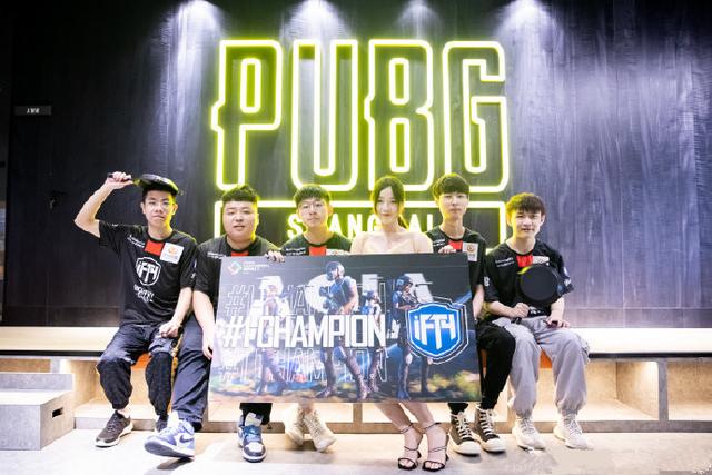 据与人工智 据与人工智