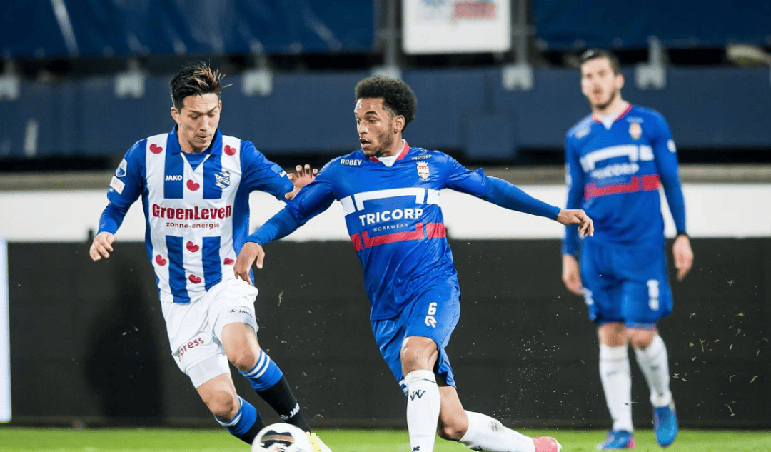 的话题在中 的话题在中