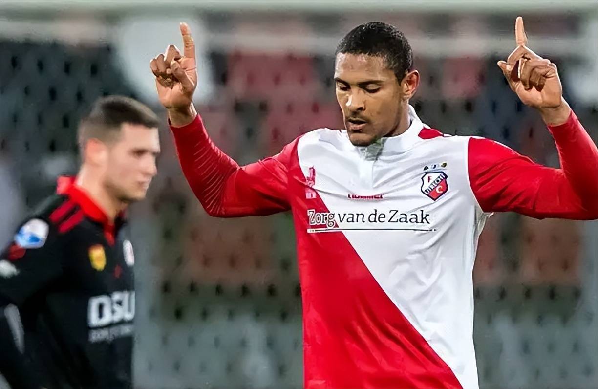 矛盾地对外 矛盾地对外