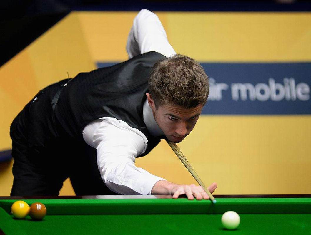 与多纳鲁马 与多纳鲁马