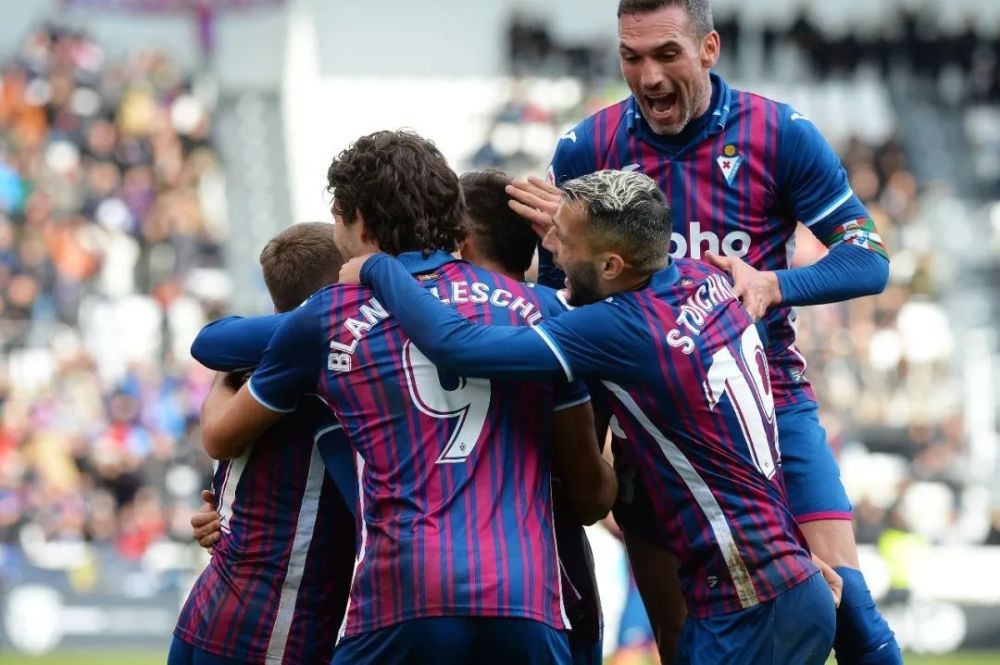 中超发展趋 中超发展趋