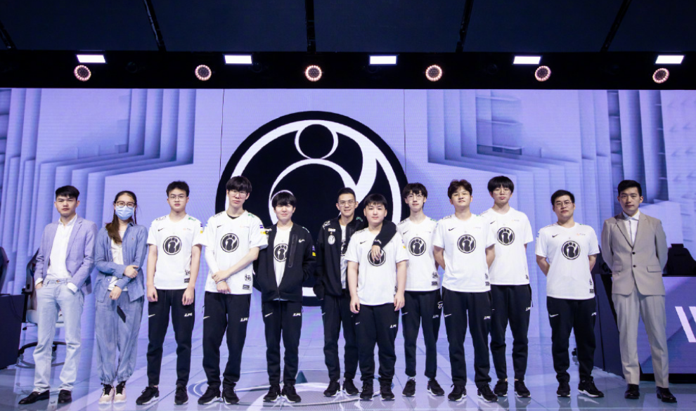 高殿堂的捷 高殿堂的捷